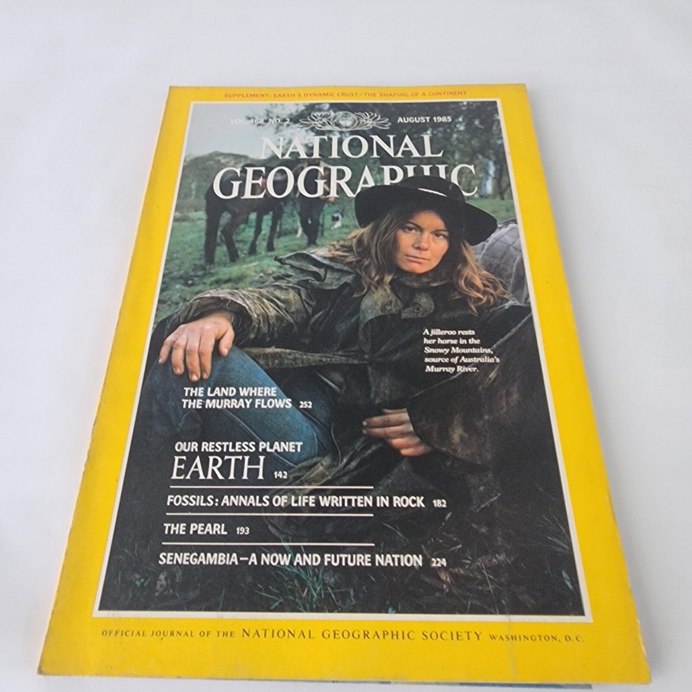 National Geographic Magazine August 1985 No Insert